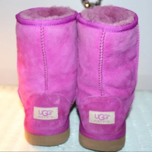 UGGs size 5 - Picture 3 of 5